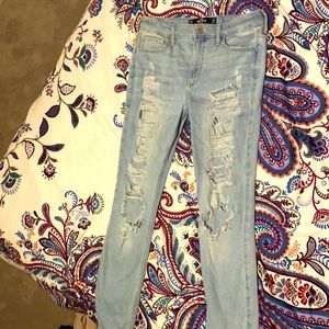 Hollister high rise ripped skinny jeans